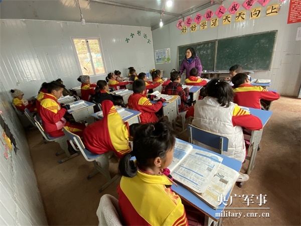 中國退役軍人丨謝彬蓉：綻放在大涼山上的軍中綠花-云南能投軍創(chuàng  )產(chǎn)業(yè)投資有限公司