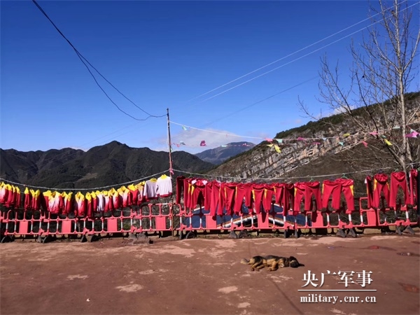 中國退役軍人丨謝彬蓉：綻放在大涼山上的軍中綠花-云南能投軍創(chuàng  )產(chǎn)業(yè)投資有限公司