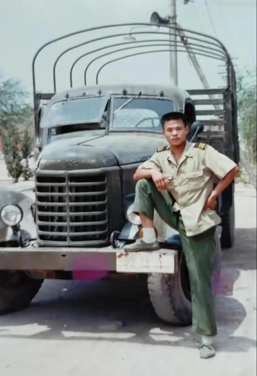 周定滿(mǎn)：從外出闖蕩到回鄉創(chuàng  )業(yè)，在鄉愁里復蘇的致富夢(mèng)想-云南能投軍創(chuàng  )產(chǎn)業(yè)投資有限公司