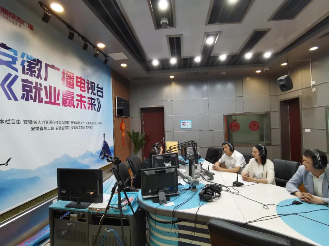 就業(yè)贏(yíng)未來(lái) | 這位退役女兵，又颯又美！-云南能投軍創(chuàng  )產(chǎn)業(yè)投資有限公司