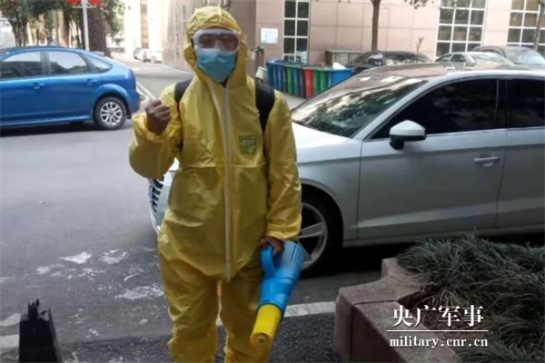 何學(xué)江：縱然艱辛，依然是沖鋒的戰士-云南能投軍創(chuàng  )產(chǎn)業(yè)投資有限公司