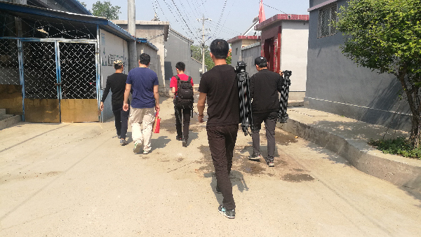 寧平年：從拉面小哥到影視編導，跨界追逐的人生夢(mèng)想-云南能投軍創(chuàng  )產(chǎn)業(yè)投資有限公司