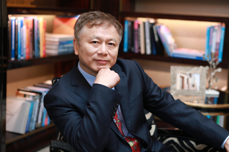 他是上海交大教授，也是退役軍人，他創(chuàng  )建了中國“北斗第一園”-云南能投軍創(chuàng  )產(chǎn)業(yè)投資有限公司