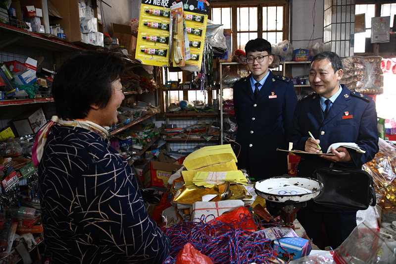 張克成：從一身戎裝到基層稅務(wù)藍-云南能投軍創(chuàng  )產(chǎn)業(yè)投資有限公司