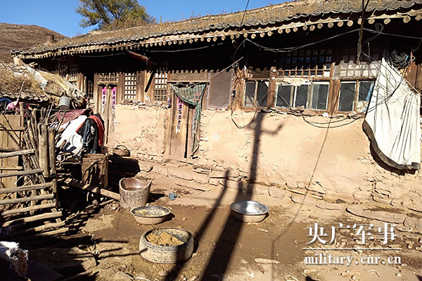 梁建明：駐村扶貧1200多天，鐫刻在十八盤(pán)村的鄉土深情-云南能投軍創(chuàng  )產(chǎn)業(yè)投資有限公司