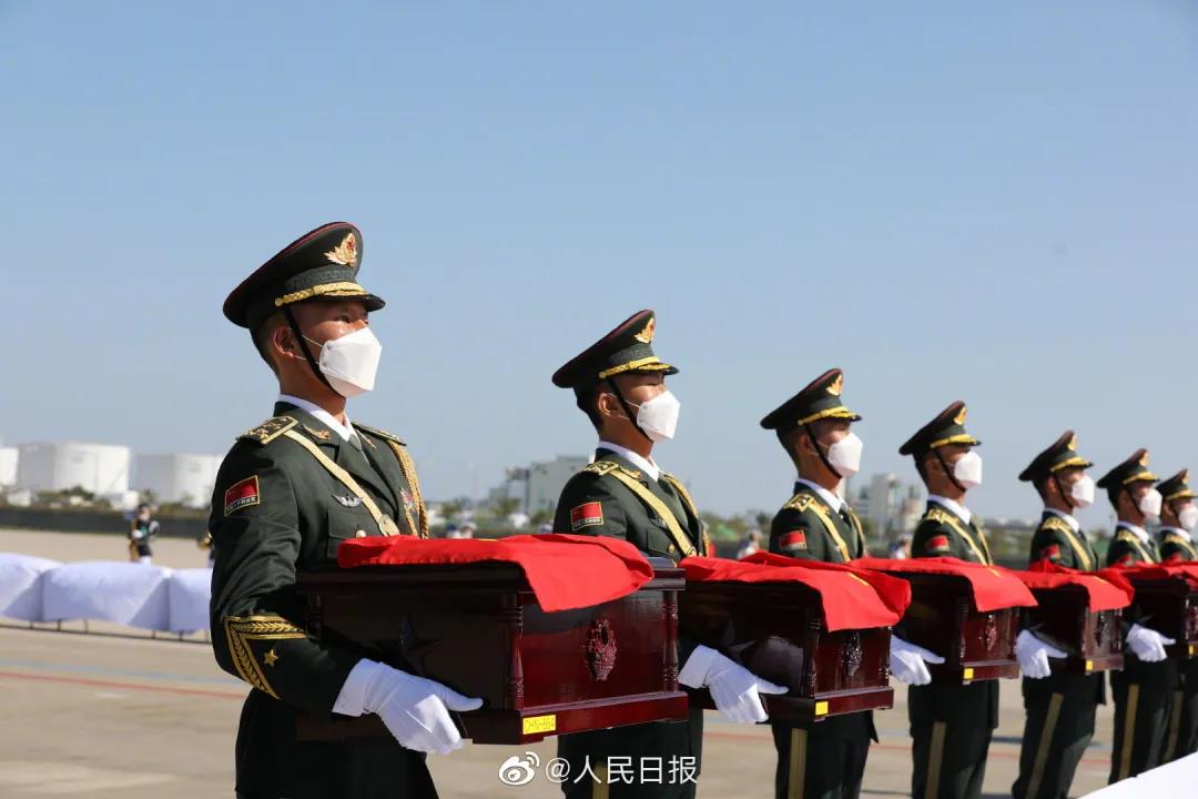 運-20接英雄回家，編號體現祖國對烈士們的無(wú)上尊崇-云南能投軍創(chuàng  )產(chǎn)業(yè)投資有限公司