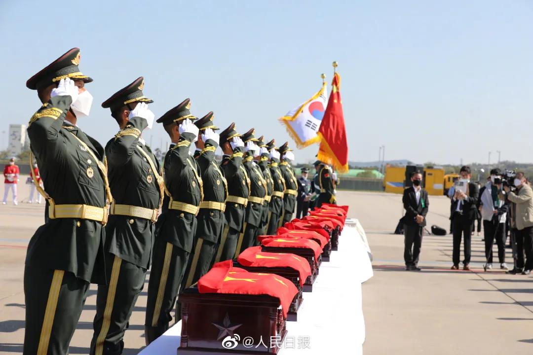 運-20接英雄回家，編號體現祖國對烈士們的無(wú)上尊崇-云南能投軍創(chuàng  )產(chǎn)業(yè)投資有限公司