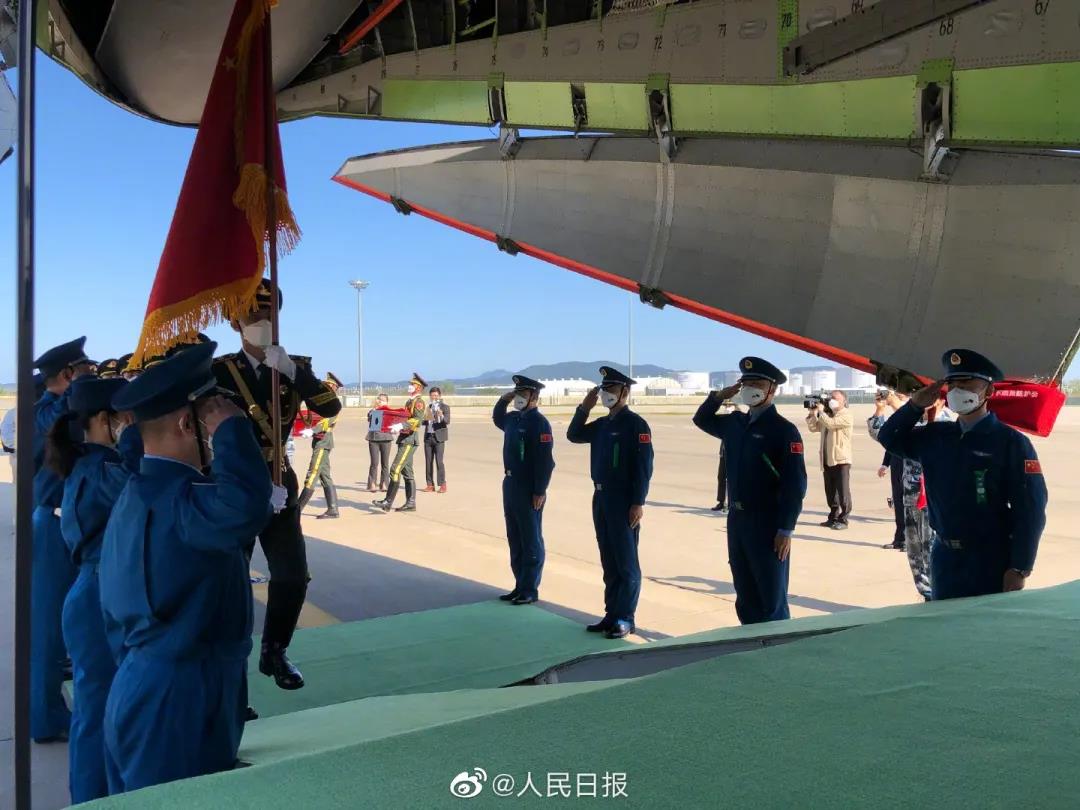 運-20接英雄回家，編號體現祖國對烈士們的無(wú)上尊崇-云南能投軍創(chuàng  )產(chǎn)業(yè)投資有限公司