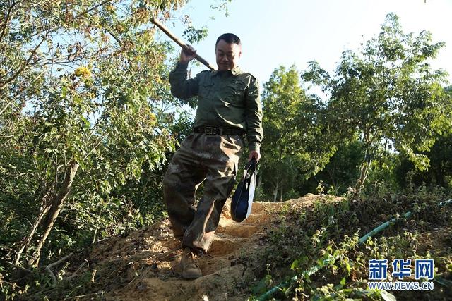 賈東亮：“空降農民”扎根鄉村寫(xiě)春秋-云南能投軍創(chuàng  )產(chǎn)業(yè)投資有限公司