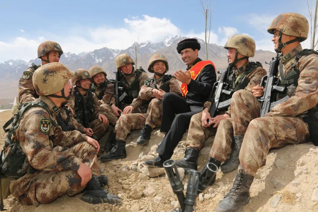 冰窟救人犧牲！送別全國愛(ài)國擁軍模范拉齊尼·巴依卡！-云南能投軍創(chuàng  )產(chǎn)業(yè)投資有限公司