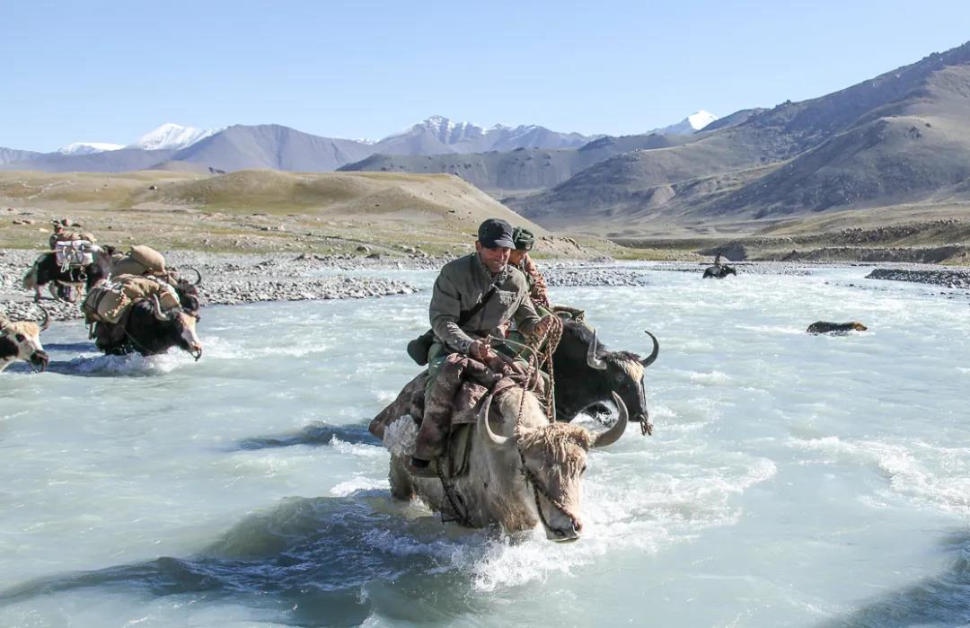 紀念我的戰友，拉齊尼·巴依卡-云南能投軍創(chuàng  )產(chǎn)業(yè)投資有限公司