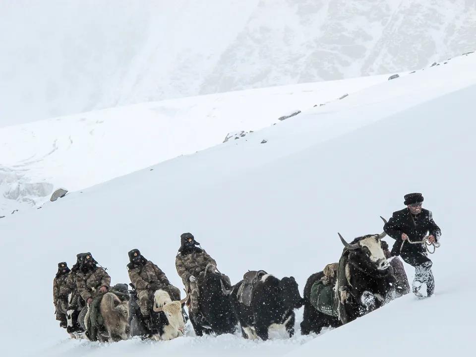 紀念我的戰友，拉齊尼·巴依卡-云南能投軍創(chuàng  )產(chǎn)業(yè)投資有限公司