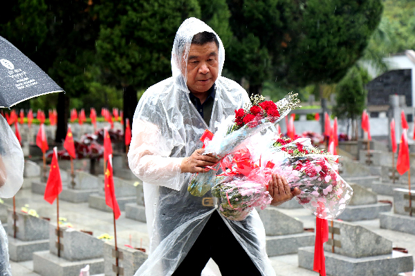朱豫剛：戰地情深，生死之約40年-云南能投軍創(chuàng  )產(chǎn)業(yè)投資有限公司