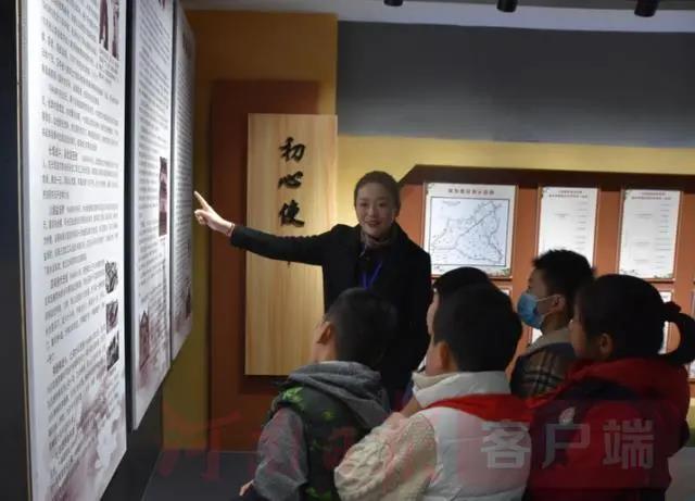 為國捐軀，國人銘記！數萬(wàn)群眾赴延津祭奠戍邊英烈肖思遠-云南能投軍創(chuàng  )產(chǎn)業(yè)投資有限公司