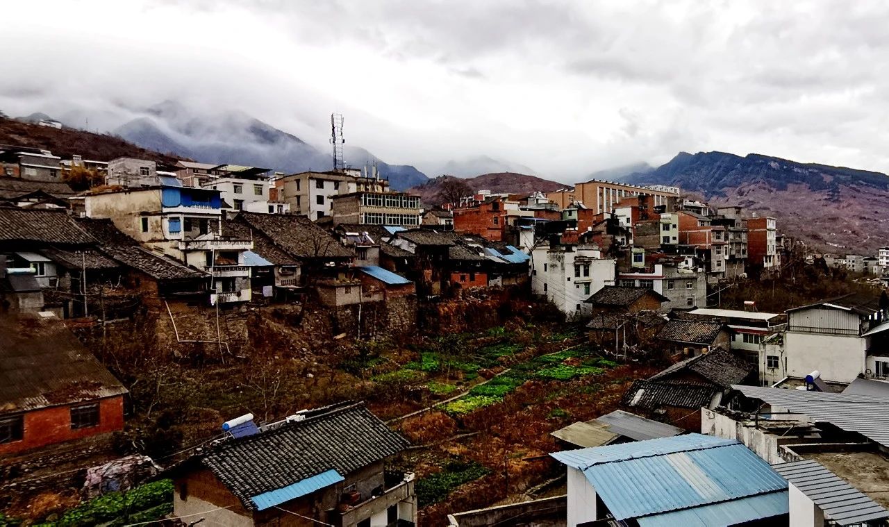 黃仁遠：大渡河畔“兵支書(shū)”-云南能投軍創(chuàng  )產(chǎn)業(yè)投資有限公司
