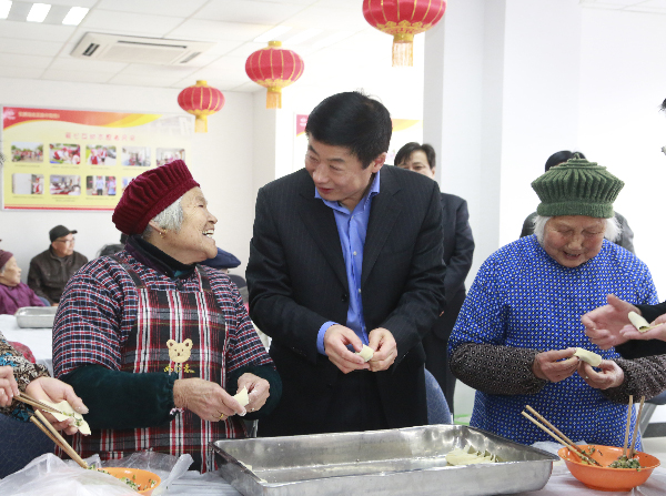 吳惠芳：脫下軍裝，扛起擔當-云南能投軍創(chuàng  )產(chǎn)業(yè)投資有限公司