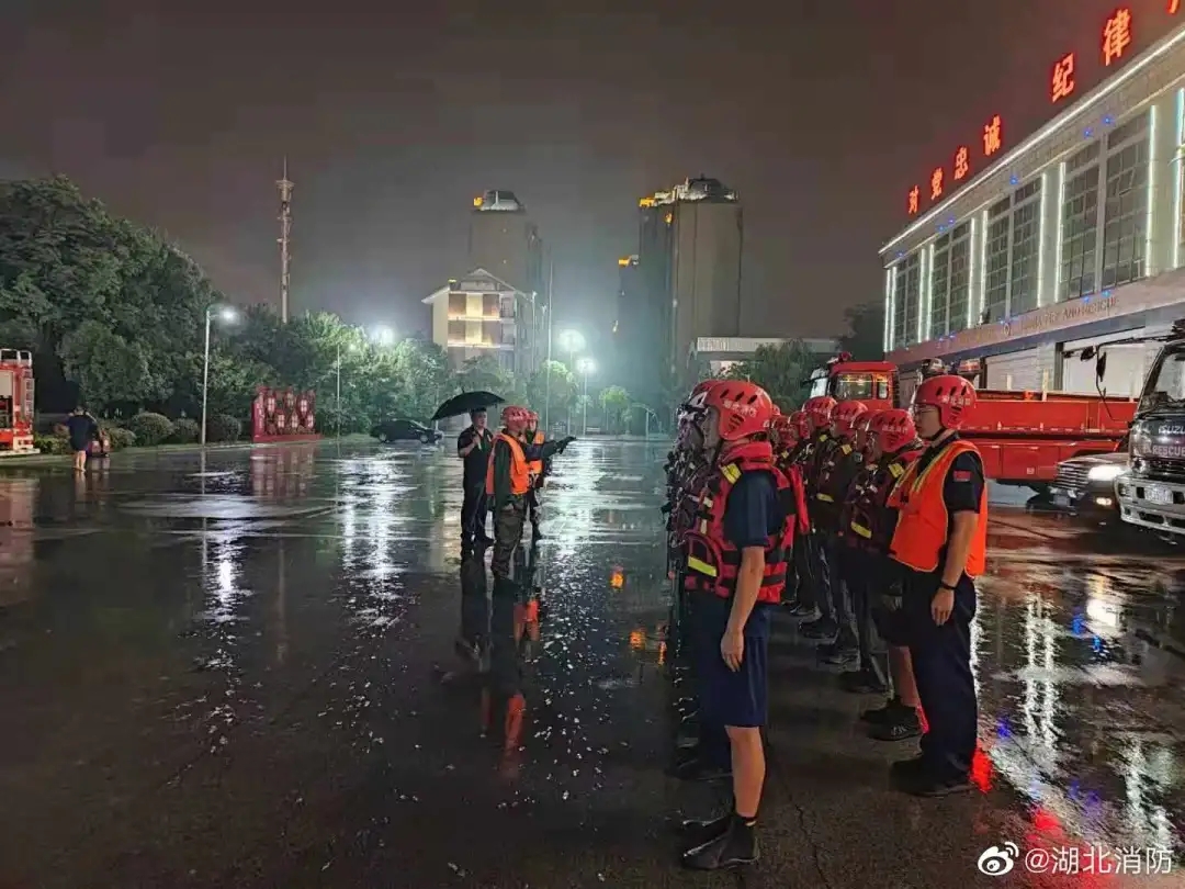 若有戰，召必回！各地退役軍人星夜馳援河南！-云南能投軍創(chuàng  )產(chǎn)業(yè)投資有限公司