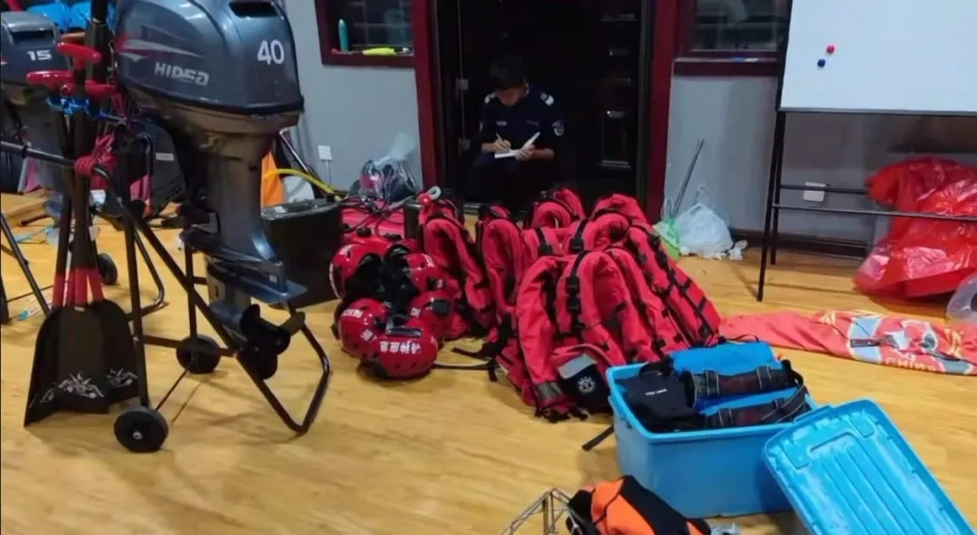 若有戰，召必回！各地退役軍人星夜馳援河南！-云南能投軍創(chuàng  )產(chǎn)業(yè)投資有限公司