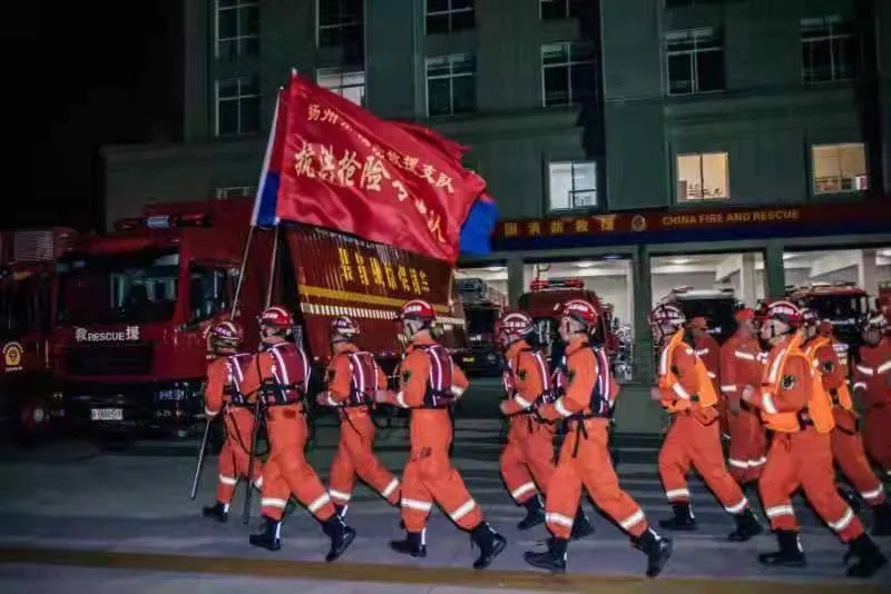 若有戰，召必回！各地退役軍人星夜馳援河南！-云南能投軍創(chuàng  )產(chǎn)業(yè)投資有限公司