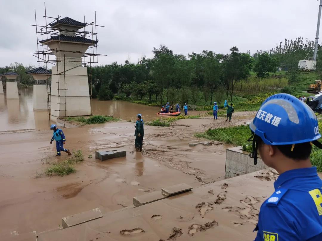 若有戰，召必回！各地退役軍人星夜馳援河南！-云南能投軍創(chuàng  )產(chǎn)業(yè)投資有限公司