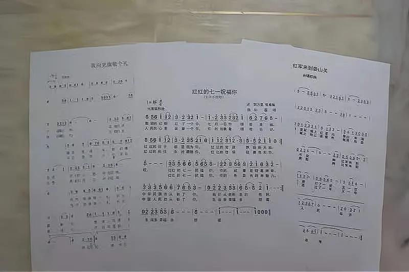 中國退役軍人丨慶祝建黨100周年特別節目《忠誠》第九集：《郭萬(wàn)里 ：筆墨深情，為黨謳歌》-云南能投軍創(chuàng  )產(chǎn)業(yè)投資有限公司