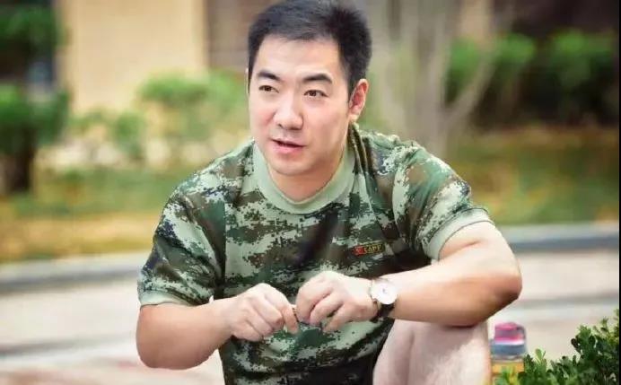 退役不褪色，暴雨中，這些退役軍人真給力-云南能投軍創(chuàng  )產(chǎn)業(yè)投資有限公司