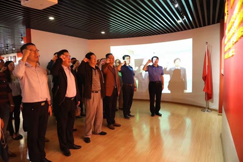 省退役軍人事務(wù)廳組織黨員干部參觀(guān)“不忘初心、牢記使命”主題教育檔案文獻展-云南能投軍創(chuàng  )產(chǎn)業(yè)投資有限公司