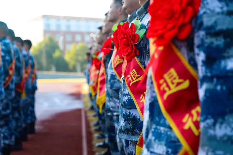 告別軍旗，回首仍是少年！-云南能投軍創(chuàng  )產(chǎn)業(yè)投資有限公司