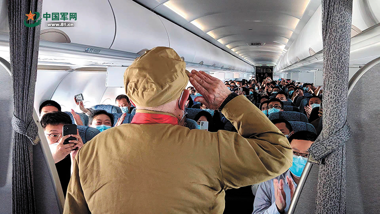 兩位抗美援朝老兵時(shí)隔70年再相逢，600余萬(wàn)觀(guān)眾共同見(jiàn)證-云南能投軍創(chuàng  )產(chǎn)業(yè)投資有限公司