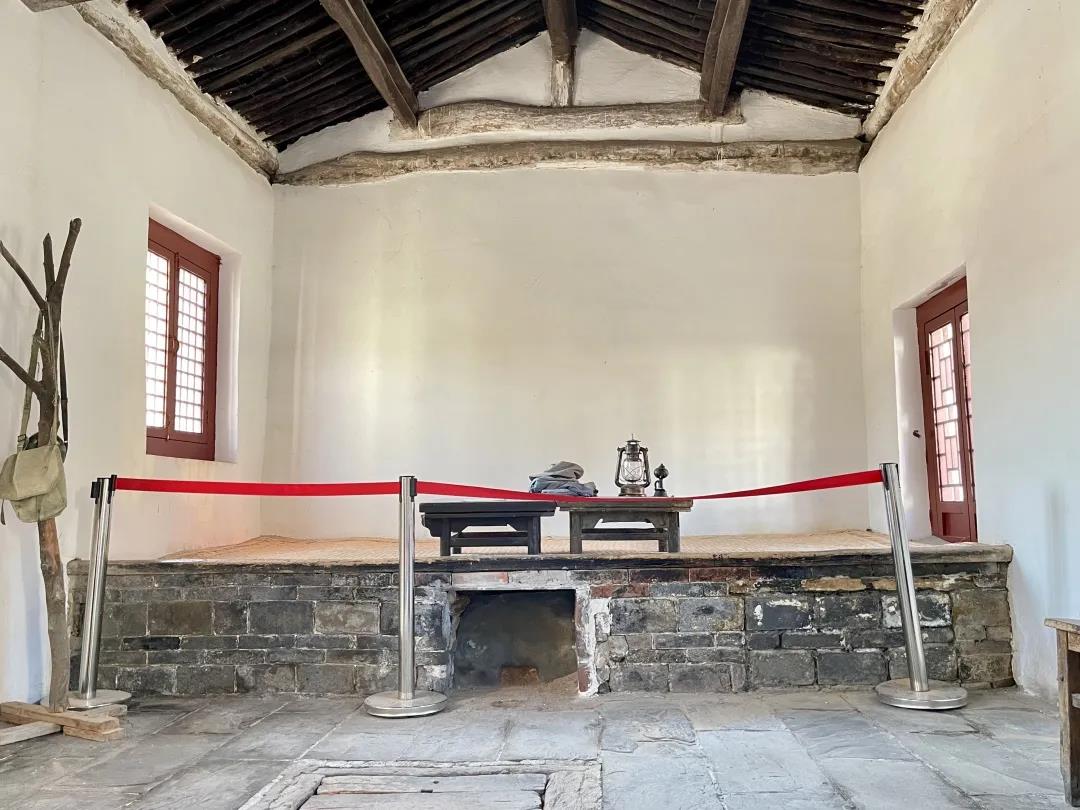 了不起的退役軍人丨71歲退伍老兵“說(shuō)唱”15年，這首歌，請加入你的年度歌單！-云南能投軍創(chuàng  )產(chǎn)業(yè)投資有限公司