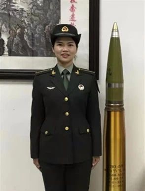 麥少梅：曾經(jīng)鏗鏘玫瑰特種兵 如今指導老兵就業(yè)創(chuàng  )業(yè)-云南能投軍創(chuàng  )產(chǎn)業(yè)投資有限公司