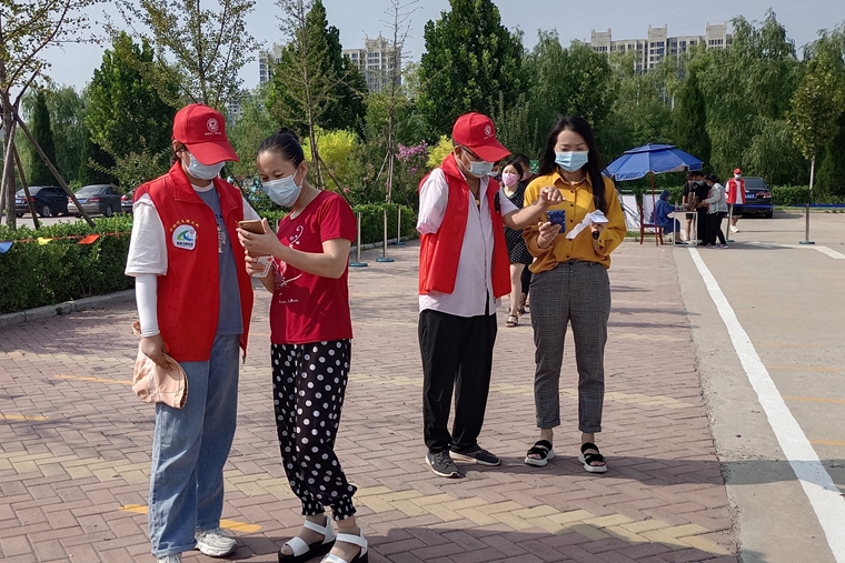 獨臂老兵陳志強：熱心公益大愛(ài)無(wú)疆，為抗疫助“一臂之力”-云南能投軍創(chuàng  )產(chǎn)業(yè)投資有限公司