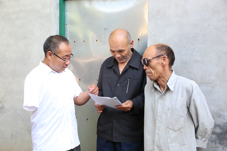 獨臂老兵陳志強：熱心公益大愛(ài)無(wú)疆，為抗疫助“一臂之力”-云南能投軍創(chuàng  )產(chǎn)業(yè)投資有限公司