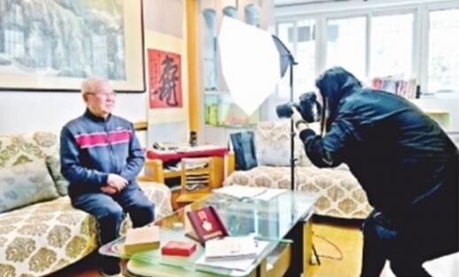 武漢：24位抗美援朝老戰士足不出戶(hù)辦好優(yōu)待證-云南能投軍創(chuàng  )產(chǎn)業(yè)投資有限公司