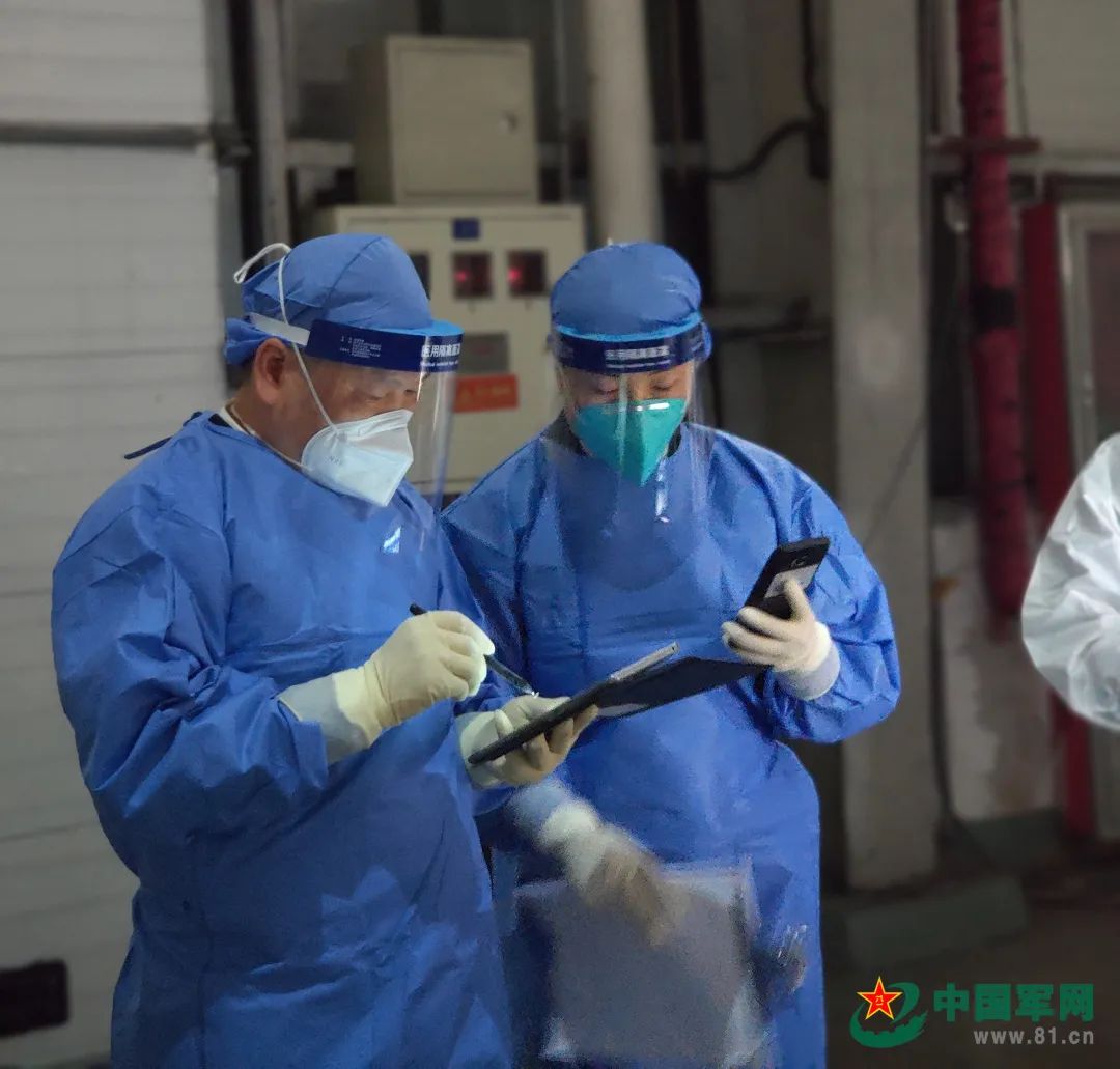 了不起的退役軍人丨40歲從軍醫“跨界”到海關(guān)，他竟還能年年拿第一！-云南能投軍創(chuàng  )產(chǎn)業(yè)投資有限公司