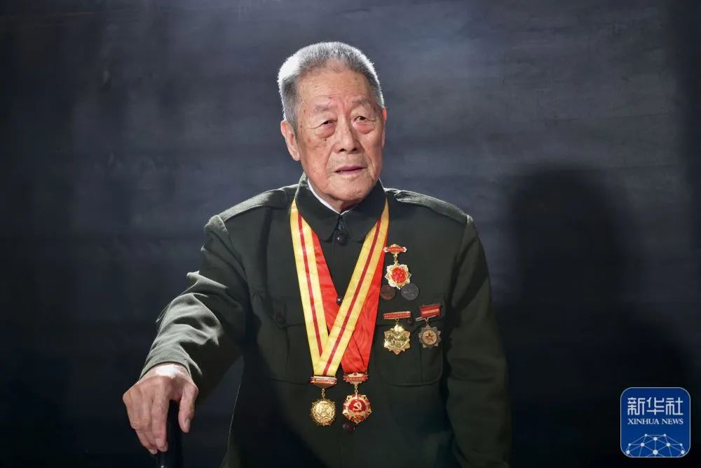 浴血榮光丨致敬抗戰老戰士——王國華、宮健-云南能投軍創(chuàng  )產(chǎn)業(yè)投資有限公司