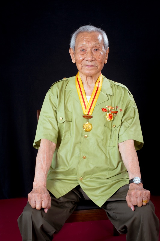 浴血榮光丨致敬抗戰老戰士——汪鳳儀-云南能投軍創(chuàng  )產(chǎn)業(yè)投資有限公司