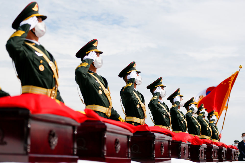 中韓雙方交接第九批在韓中國人民志愿軍烈士遺骸-云南能投軍創(chuàng  )產(chǎn)業(yè)投資有限公司