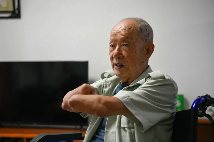 新華社：長(cháng)津湖“冰雕戰士”依然“抱筆”在戰斗-云南能投軍創(chuàng  )產(chǎn)業(yè)投資有限公司