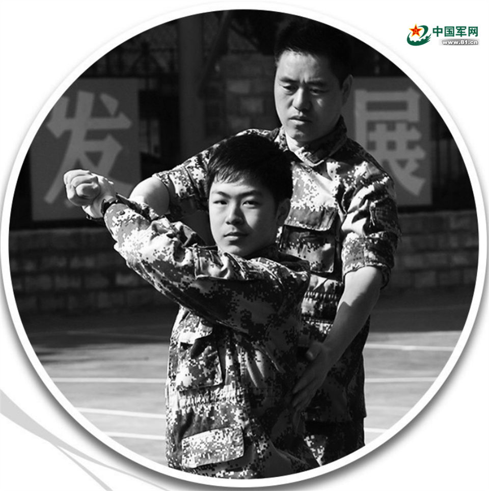 全民國防教育日特別策劃丨走近4位“兵教師”，聆聽(tīng)他們哺育新苗的故事-云南能投軍創(chuàng  )產(chǎn)業(yè)投資有限公司