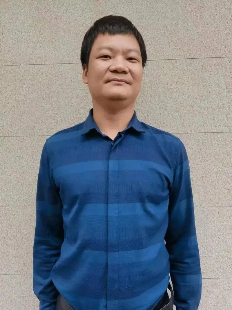 梅大高速上的退役軍人身影-云南能投軍創(chuàng  )產(chǎn)業(yè)投資有限公司