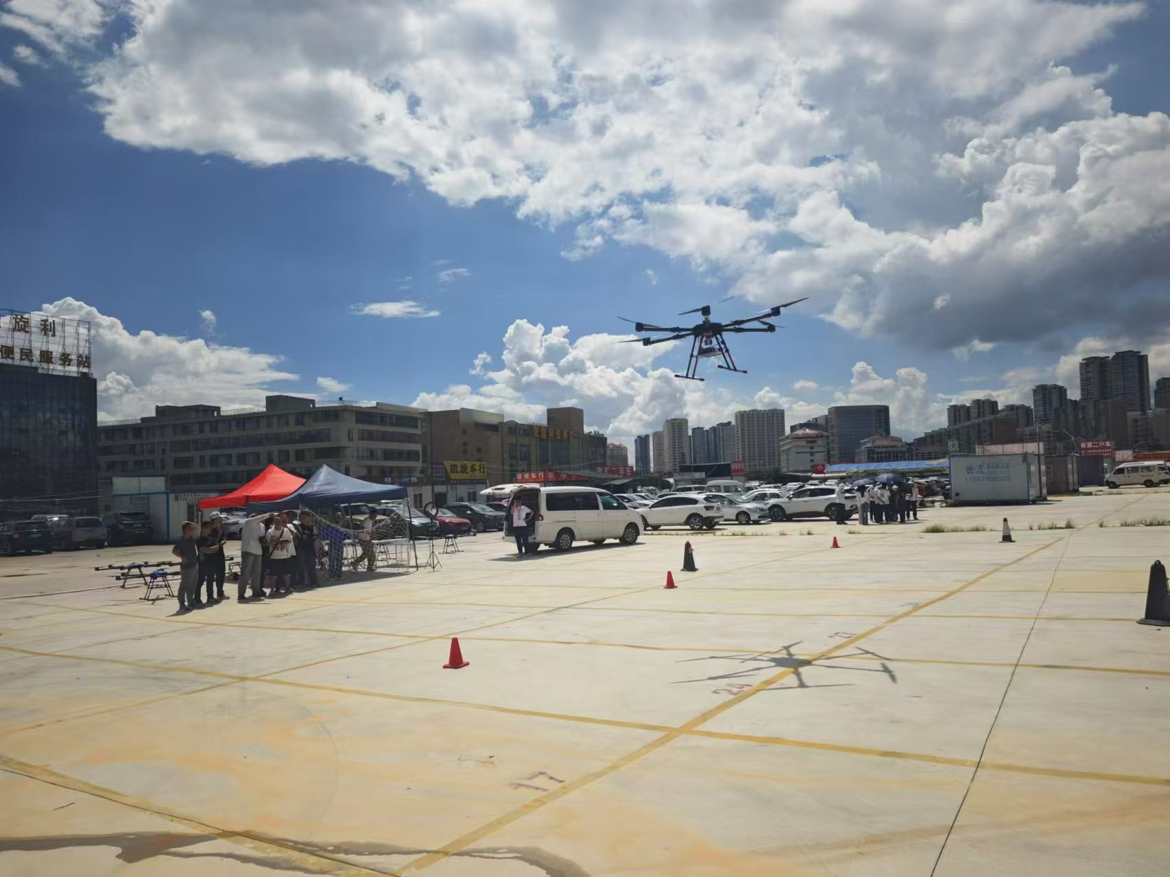 第一期無(wú)人機合格證培訓公開(kāi)課-云南能投軍創(chuàng  )產(chǎn)業(yè)投資有限公司